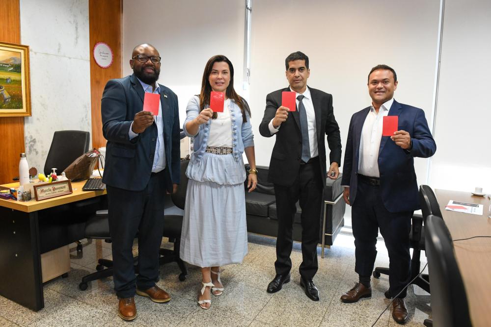 Capa da notícia: Sejus e CBF lançam campanha contra o racismo nos estádios