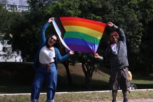 “Diga Não à LGBTfobia” leva mensagem de respeito e diversidade ao Eixão do Lazer